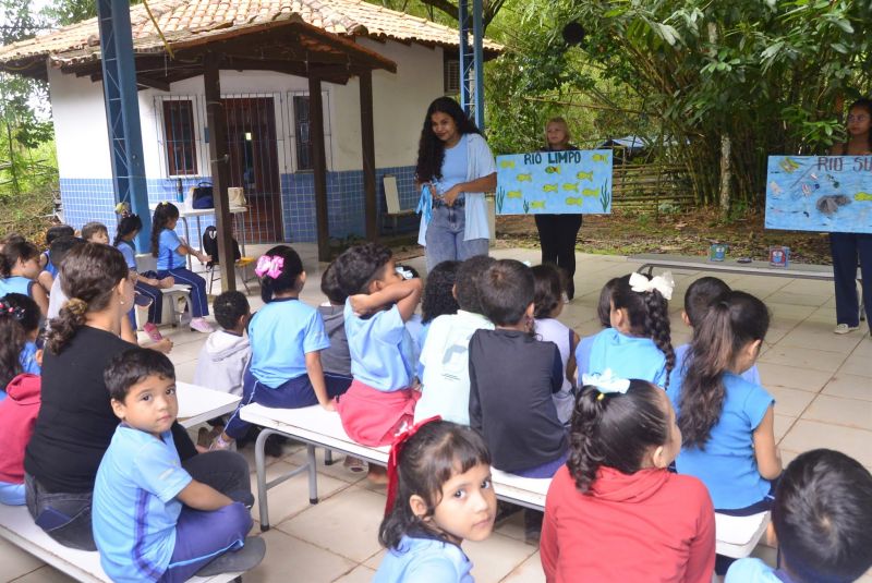 Projeto Águas de Março na Eco-escola municipal Ana Maria da Silva Souza no Icuí Guajará