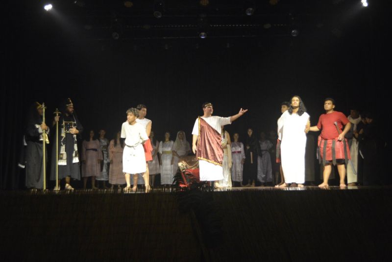 Sábado Cultural com cortejo Paixão de Cristo e Espetáculo Paixão de Cristo no Teatro Municipal