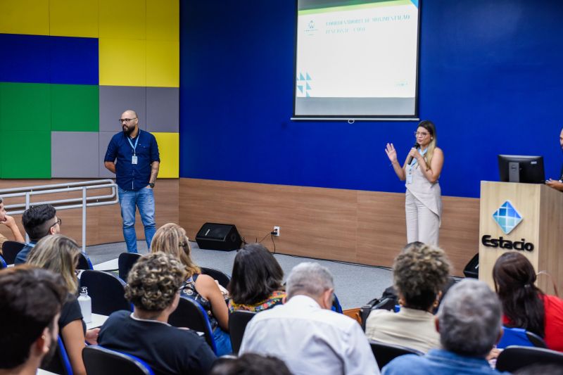 1º Encontro de Alinhamento de Pessoas no Auditório da Estácio