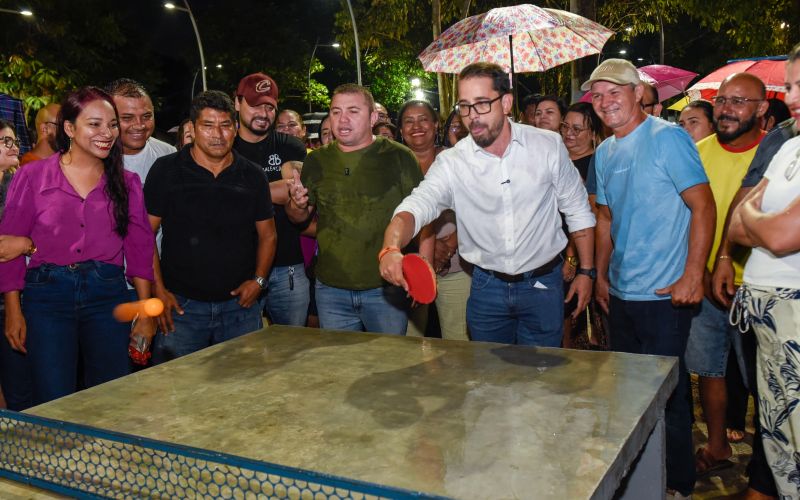 Inauguração da praça Eliana Aranha no conj Geraldo Palmeira no Distrito Industrial