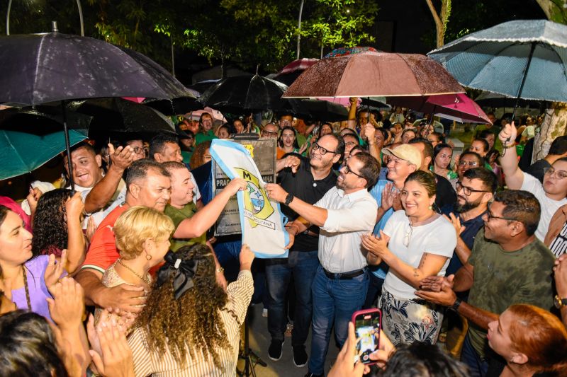 Inauguração da praça Eliana Aranha no conj Geraldo Palmeira no Distrito Industrial