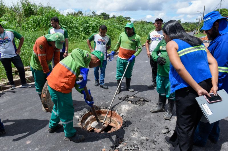 Mutirão da limpeza na comunidade Novo Cristo no Icuí