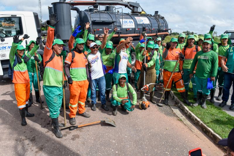 Mutirão da limpeza na comunidade Novo Cristo no Icuí