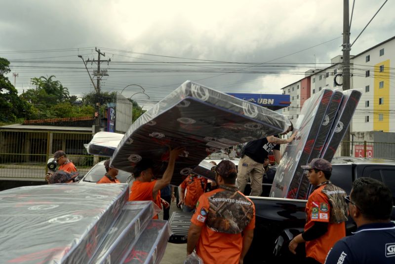 Entrega de apoio Alimentar nas áreas atingidas pelas chuvas