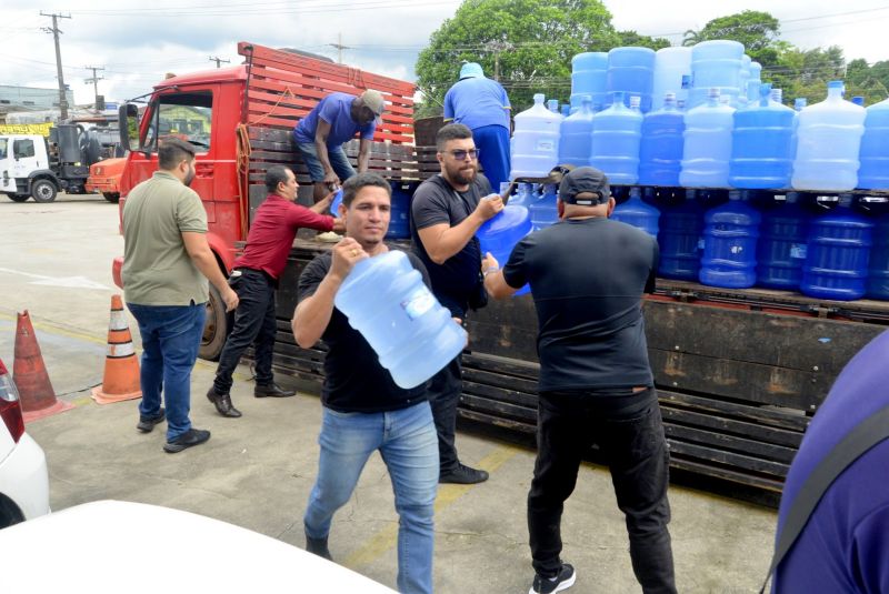 Entrega de apoio Alimentar nas áreas atingidas pelas chuvas