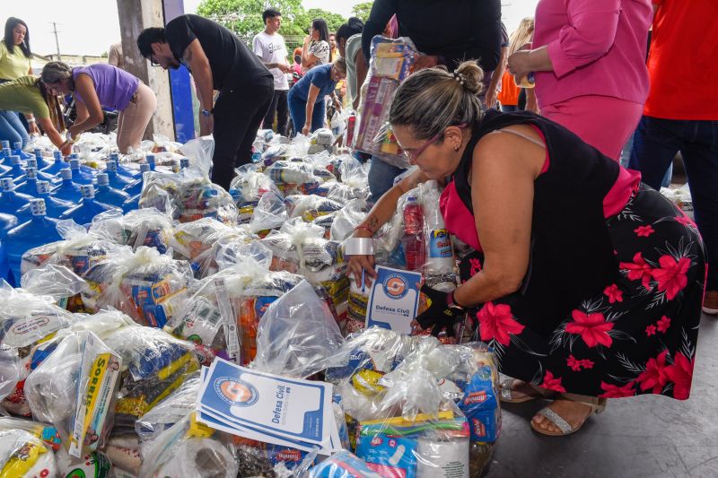 Apoio as famílias atingidas pelas chuvas