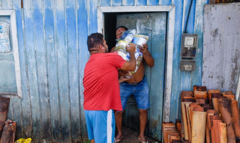 Apoio as famílias atingidas pelas chuvas
