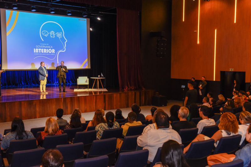 Congresso de Governança Interior no teatro de Ananindeua