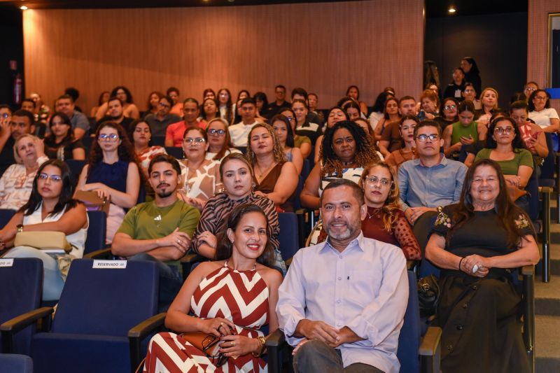 Congresso de Governança Interior no teatro de Ananindeua