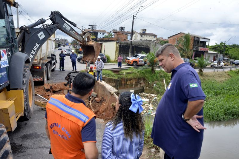 Visita técnica no canal das Toras no bairro Águas Brancas