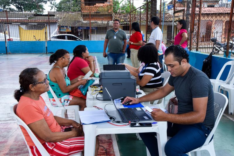 Ação Cadúnico para famílias atingidas na comunidade Jibóia Branca no 40Horas