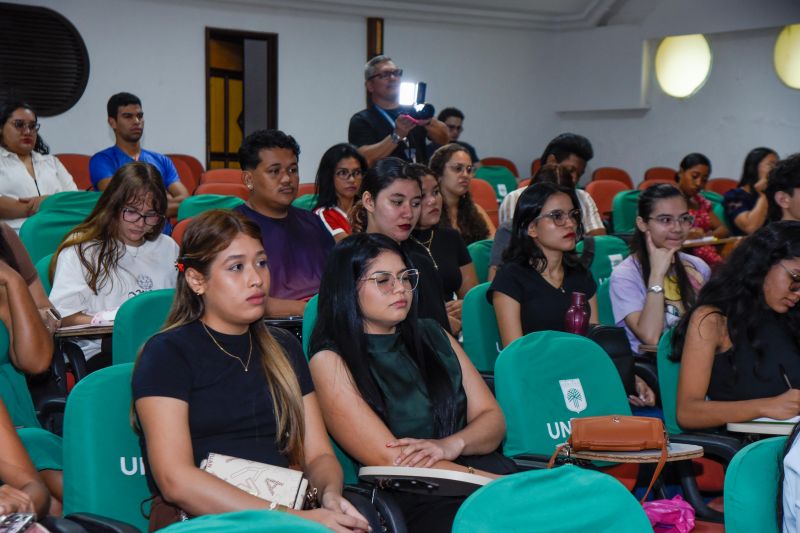 Entrega do premio amigo TEA ao CERTEA na Unama BR