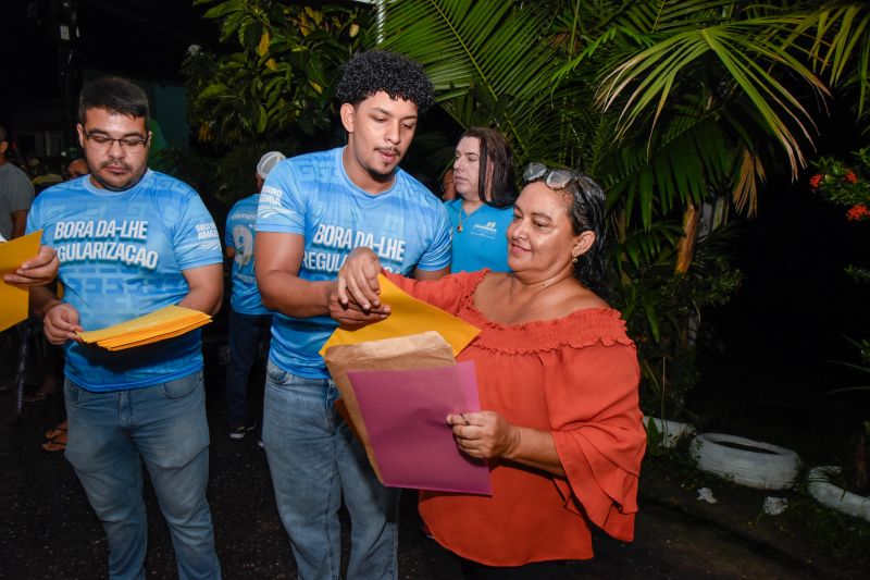 Entrega de Título de Propriedade na comunidade da Cacimba na Cidade Nova V