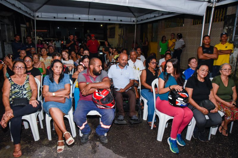 Entrega de Título de Propriedade na comunidade da Cacimba na Cidade Nova V