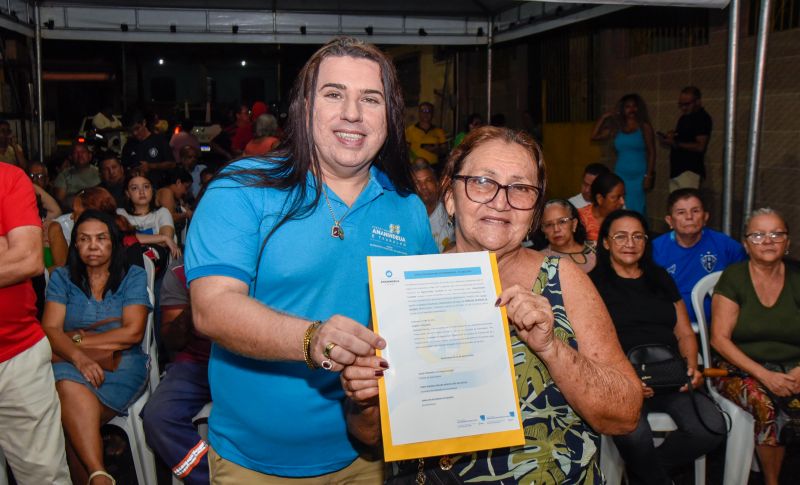 Entrega de Título de Propriedade na comunidade da Cacimba na Cidade Nova V