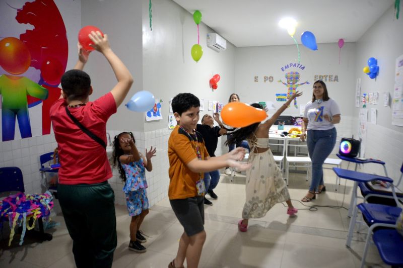 Abril Azul sobre autismo no CERTEA
