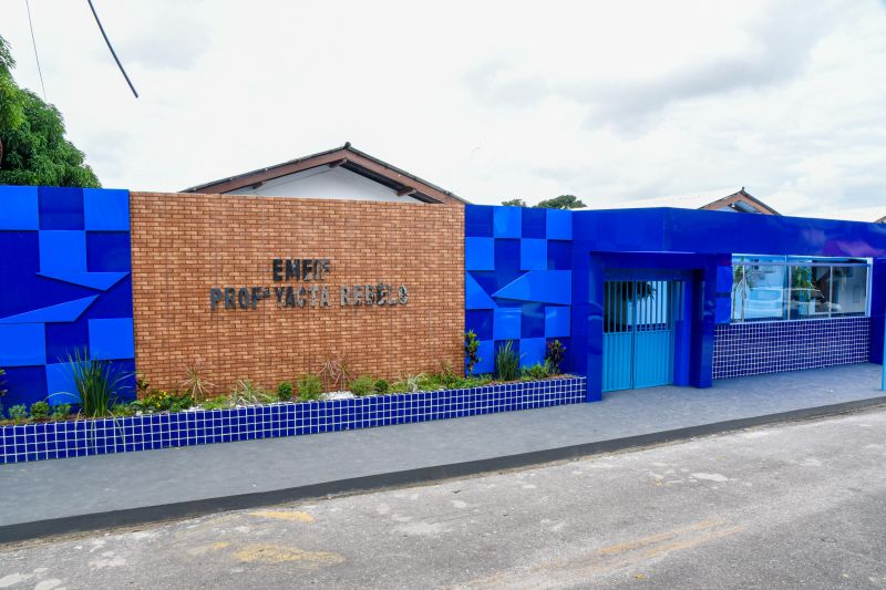 Entrega da revitalização e ampliação da EMEF Prof Yacta Rebêlo no Park Anne em Águas Lindas