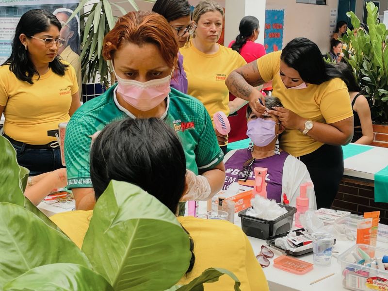 Prefeitura em Movimento na Escola Santa Margarida no bairro 40 Horas