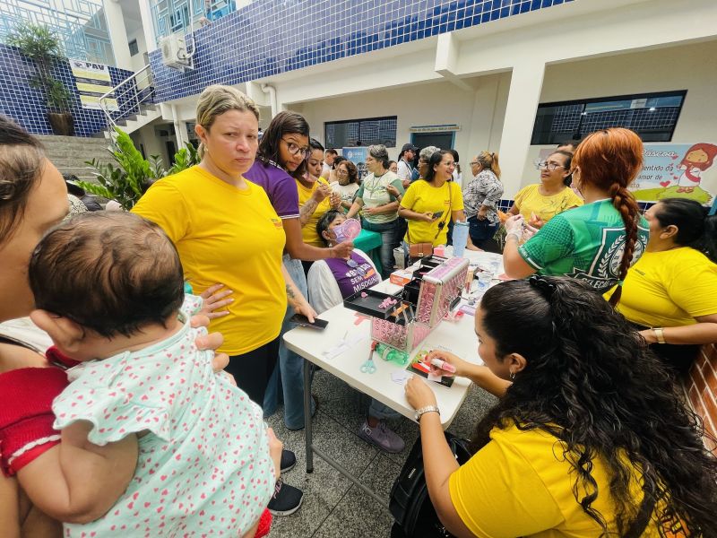 Prefeitura em Movimento na Escola Santa Margarida no bairro 40 Horas