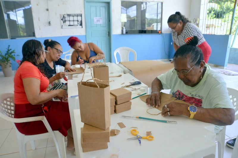Curso de Embalagem no CRAS Santana