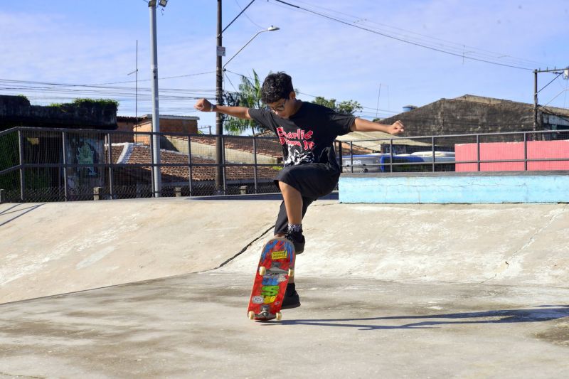 Oficina de Skate no espaço radical