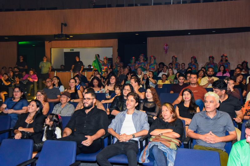Especial de aniversário do parque com açaí Big Band no teatro Municipal de Ananindeua