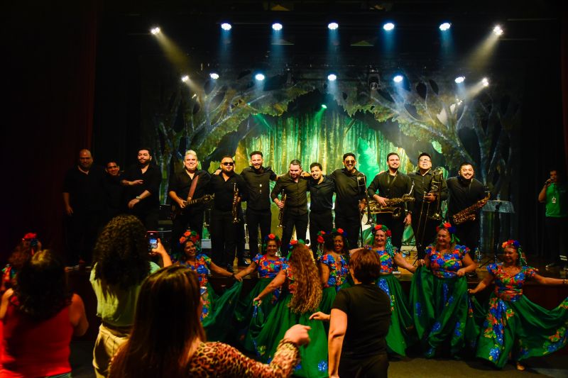 Especial de aniversário do parque com açaí Big Band no teatro Municipal de Ananindeua