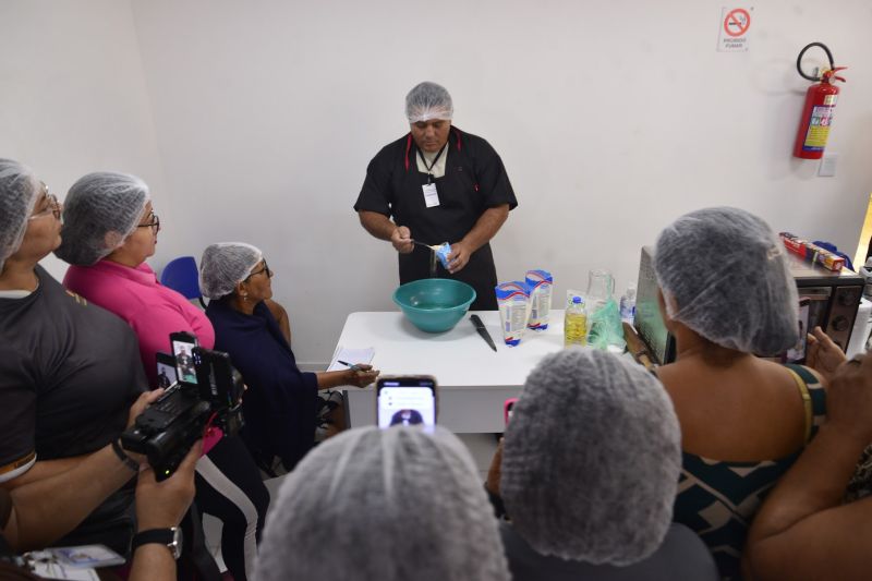 Curso de produção de pizza na Casa da Mulher Brasileira
