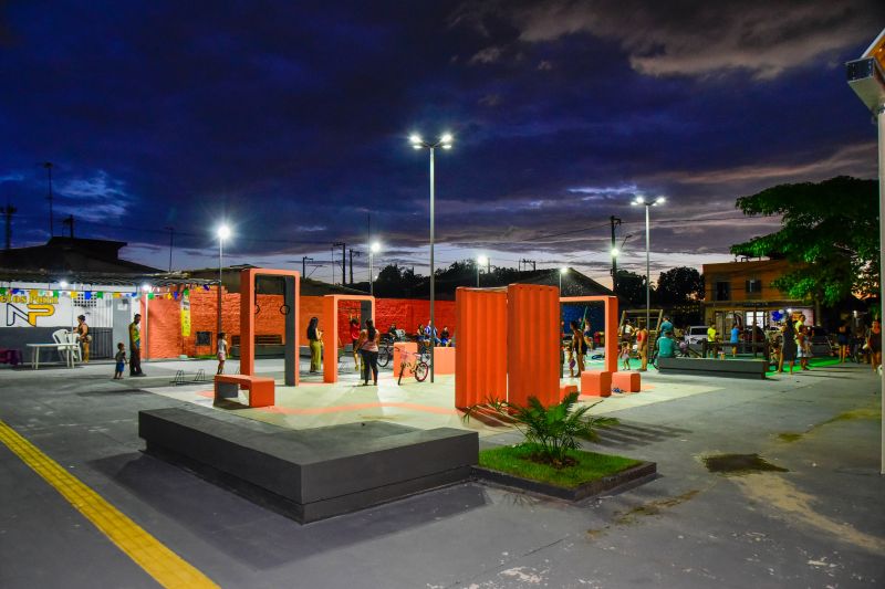 Inauguração da praça do conjunto Uirapuru no Icuí