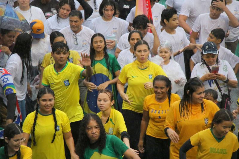 Marcha para Jesus da praça da Bíblia até Arterial 18