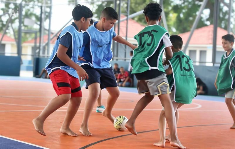Projeto bom de bola bom de escola em Águas Lindas