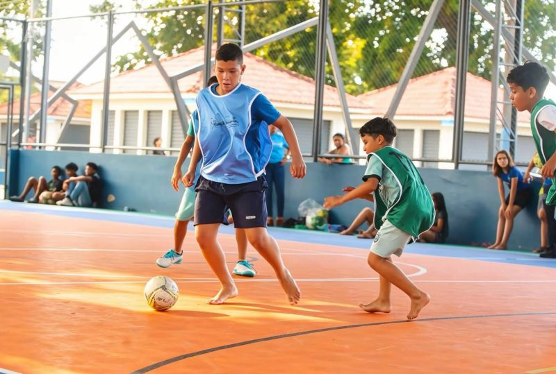 Projeto bom de bola bom de escola em Águas Lindas