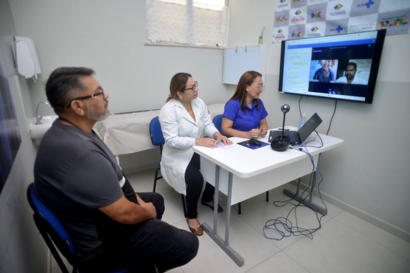 Entrega de equipamentos de Telesaúde na Policlínica do PAAR