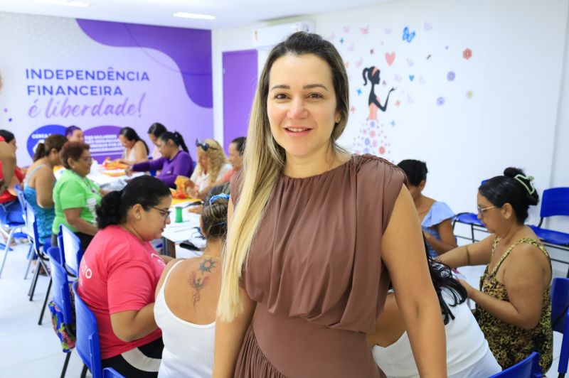 Curso de customização de roupa junina