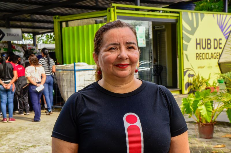 Visita de estudantes no HUB da SEURB na Cidade Nova