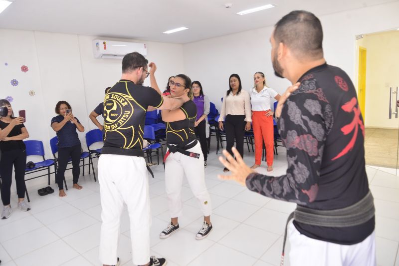Curso de auto defesa para as mulheres assistidas na Casa da Mulher Brasileira