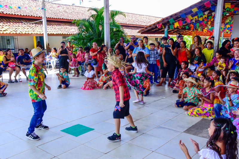 Festa junina na escola EMEF Raimunda Pinto no bairro 40 Horas