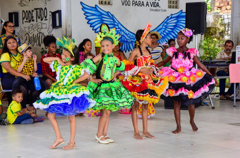 Festa junina na escola EMEF Raimunda Pinto no bairro 40 Horas