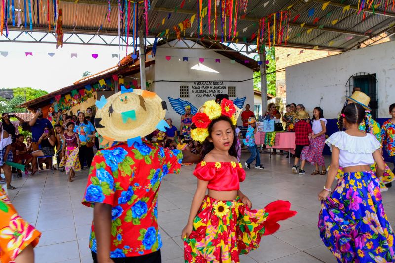 Festa junina na escola EMEF Raimunda Pinto no bairro 40 Horas