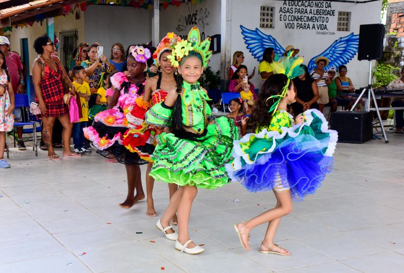 Festa junina na escola EMEF Raimunda Pinto no bairro 40 Horas