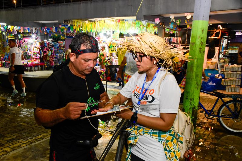 Corrida Circuito Night Run Ananin na Praça da Bíblia