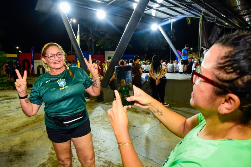Corrida Circuito Night Run Ananin na Praça da Bíblia