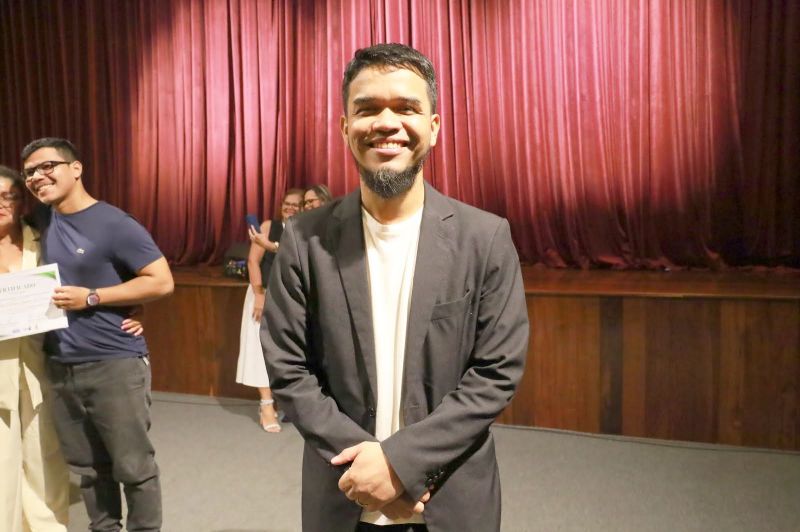 Espetáculo Brasilidades no Teatro Municipal de Ananindeua
