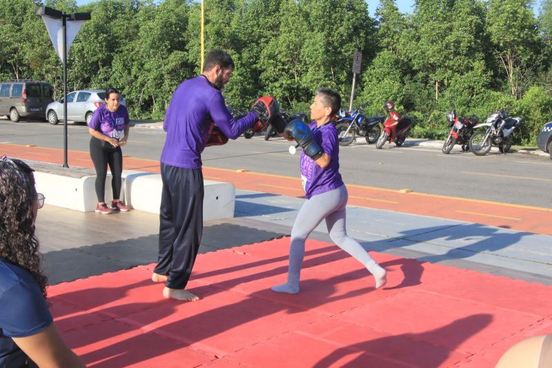 Corrida do projeto Defesa Pessoal para Mulheres (PDP-Mulheres) na Orla do Icuí