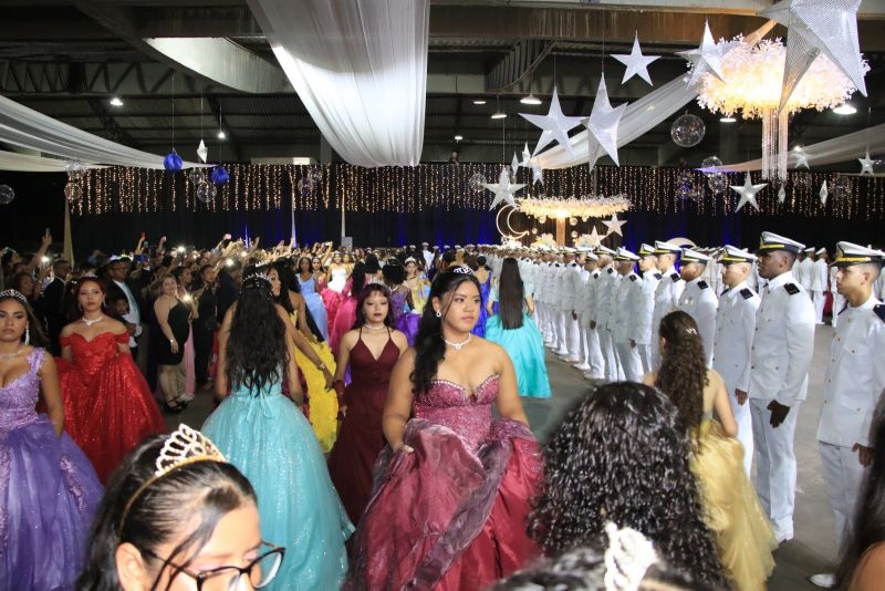 Baile de Debutantes na AABB