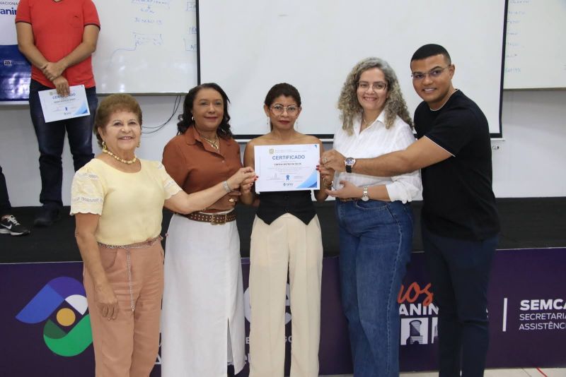 Entrega de certificado no Sine Ananindeua