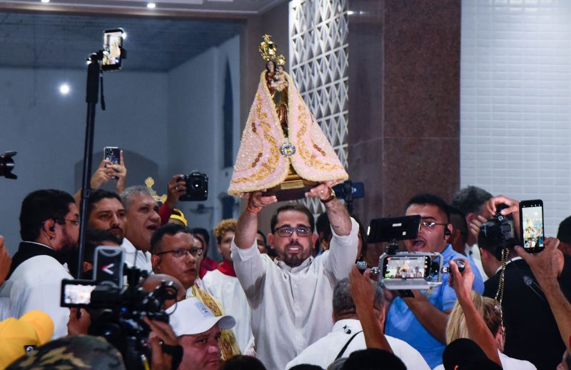 Traslado da imagem peregrina de Nossa Senhora de Nazaré em Ananindeua.