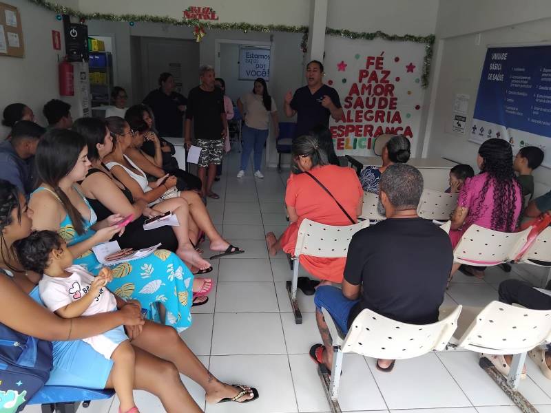 Palestra sobre Janeiro Branco aos usuários.