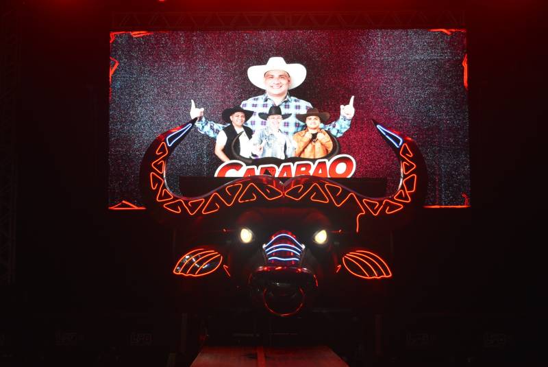 Os DJs do Carabao - O Máximo do Marajó - colocaram todos para dançar.