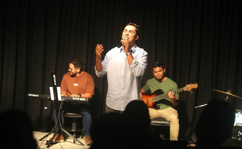 Show "Travessia" de Jônatas Pereira.